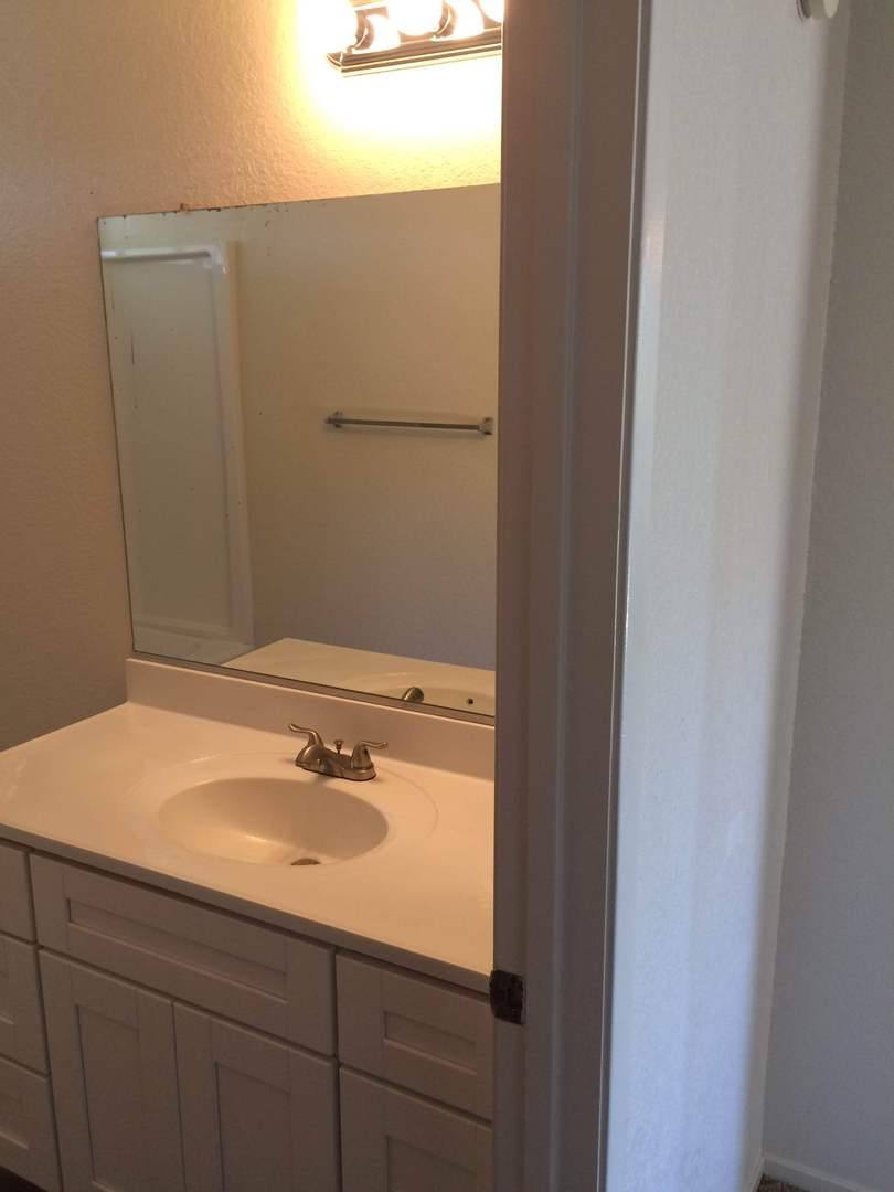 Apartment for rent at 1480 W Main St, Ripon, CA 95366