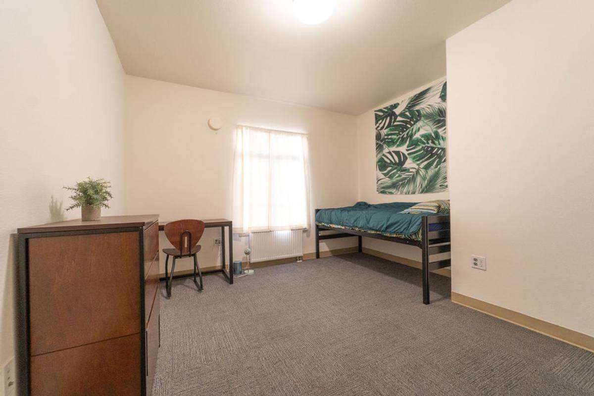 Apartment for rent at 2398 Bancroft Way, Berkeley, CA 94704