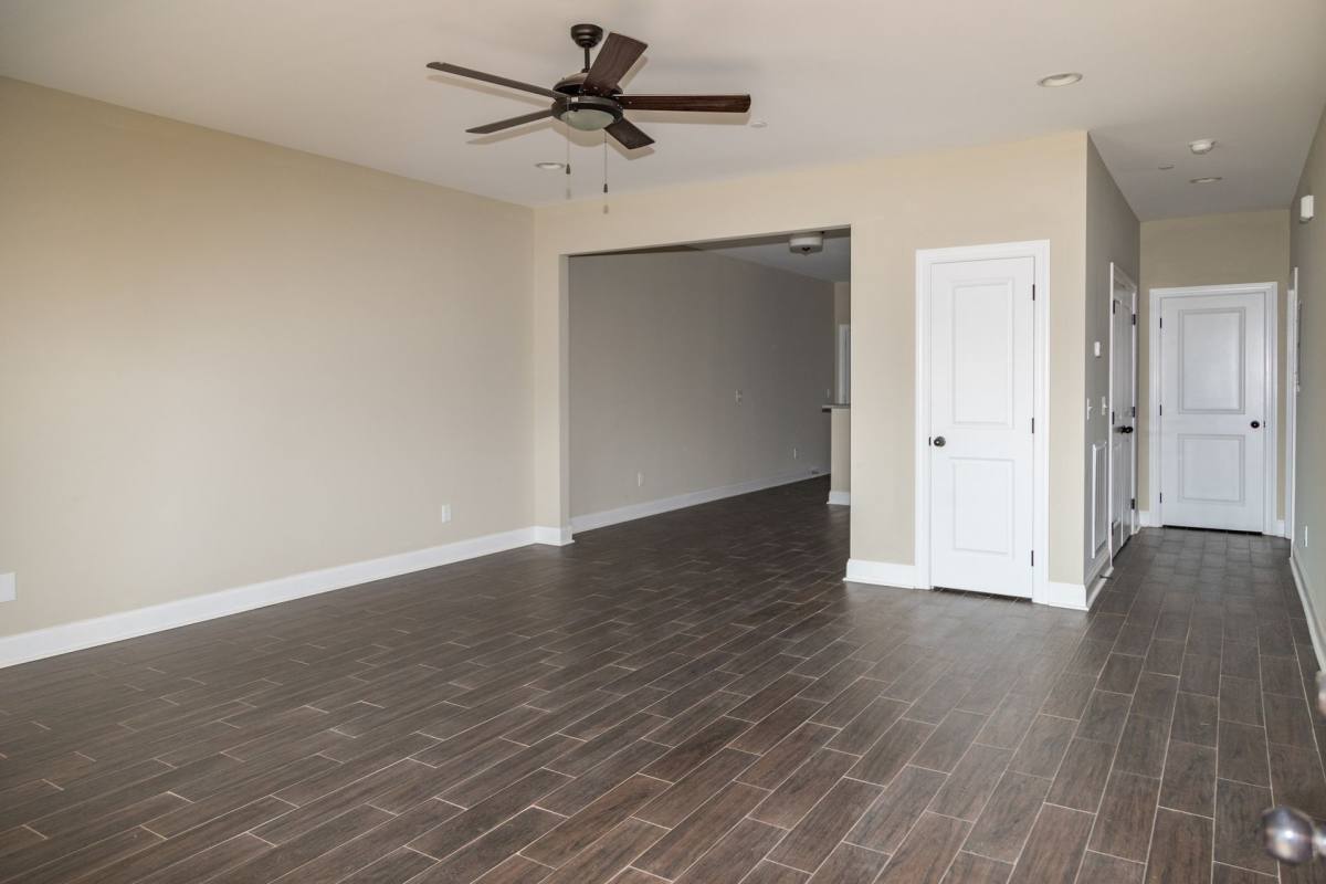 Apartment for rent at 4311 Elledge Lane, Tuscumbia, AL 35674