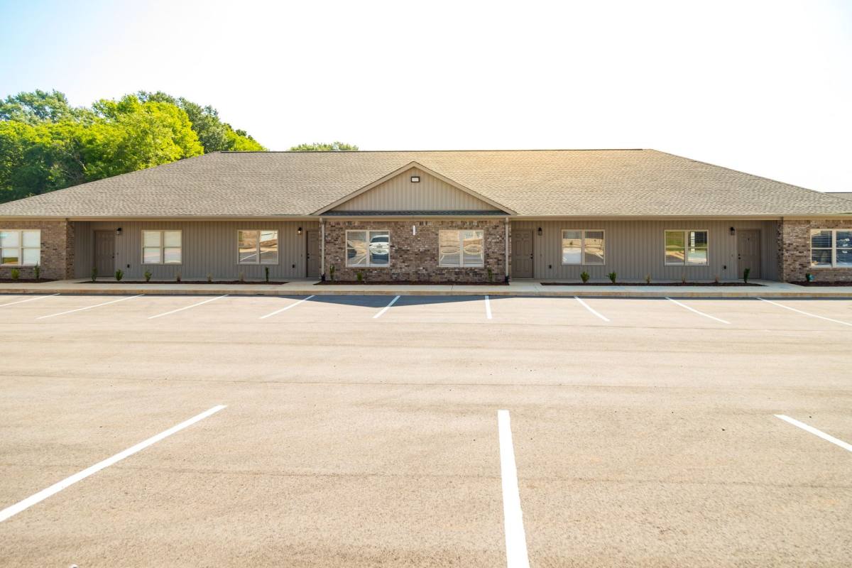 Apartment for rent at 4311 Elledge Lane, Tuscumbia, AL 35674