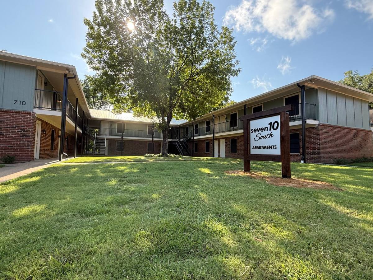 Apartment for rent at 710 S Kennedy Ave, Tyler, TX 75701