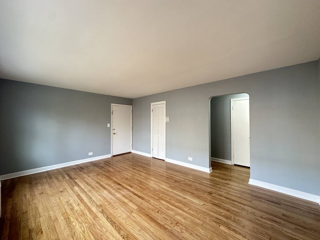 Apartment for rent at 6715 California #W3, Chicago, IL 60645