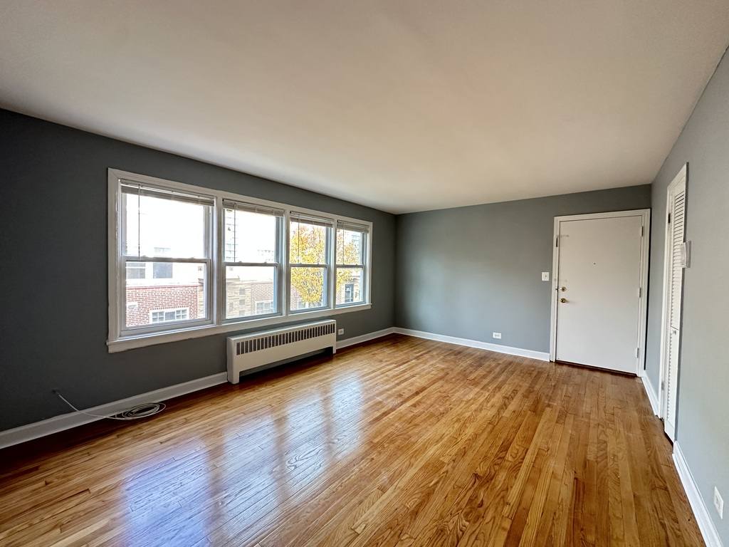 Apartment for rent at 6715 California #W3, Chicago, IL 60645