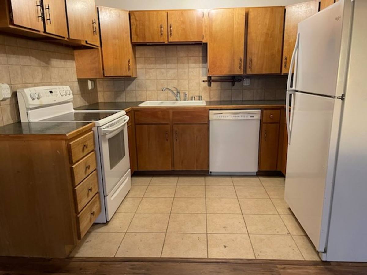 House for rent at 310 N Crestview Dr, Moses Lake, WA 98837