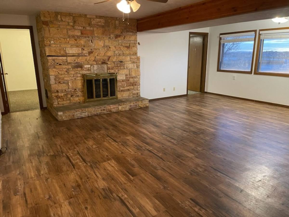 House for rent at 310 N Crestview Dr, Moses Lake, WA 98837