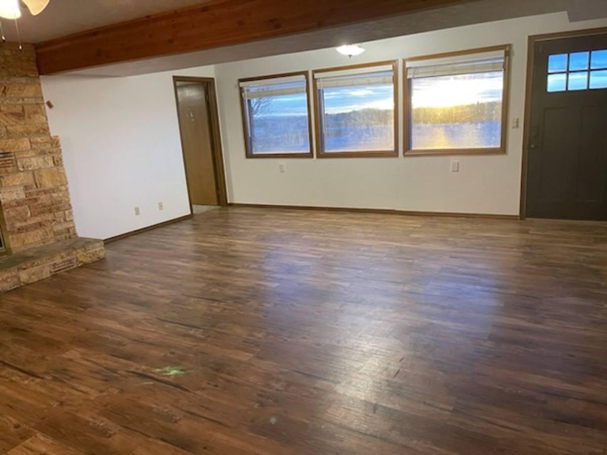 House for rent at 310 N Crestview Dr, Moses Lake, WA 98837