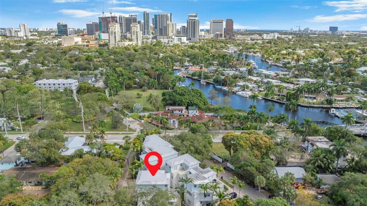 House for rent at 1111 Waverly Rd, Fort Lauderdale, FL 33312