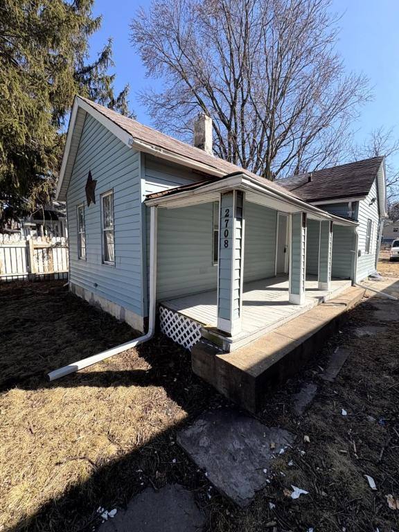 House for rent at 2708 7th Ave, Rock Island, IL 61201