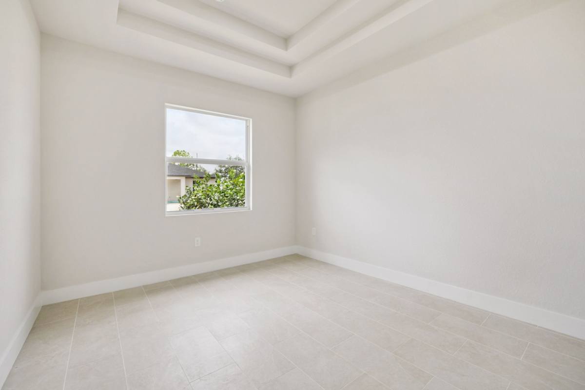 Townhouse for rent at 4873 29th St SW, Lehigh Acres, FL 33973