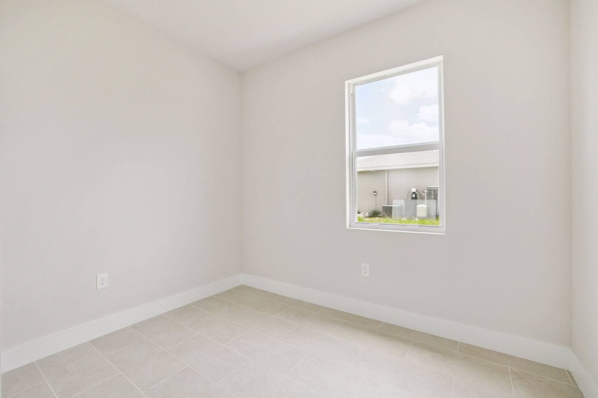 Townhouse for rent at 4873 29th St SW, Lehigh Acres, FL 33973