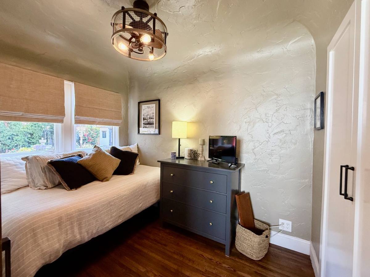 House for rent at 1622 Villa Ave, Santa Barbara, CA 93101