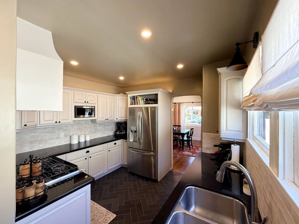 House for rent at 1622 Villa Ave, Santa Barbara, CA 93101