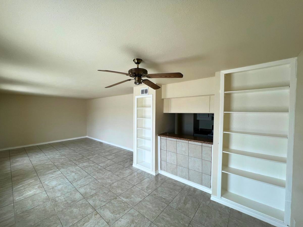Apartment for rent at 5909 Santa Maria Ave, Laredo, TX 78041
