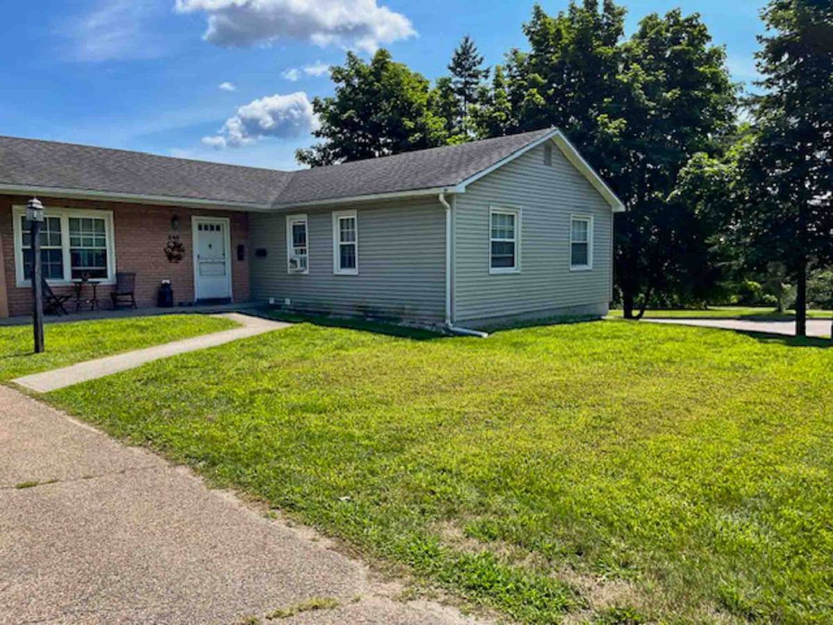 Apartment for rent at 340 Spear St, South Burlington, VT 05403