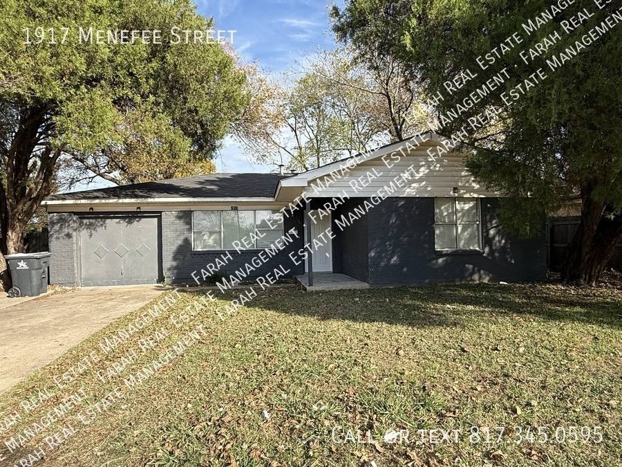 House for rent at 1917 Menefee St, Arlington, TX 76010