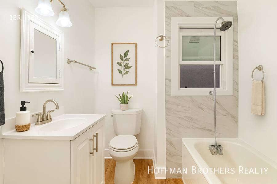 Apartment for rent at 1022 N Berendo St #3, Los Angeles, CA 90029