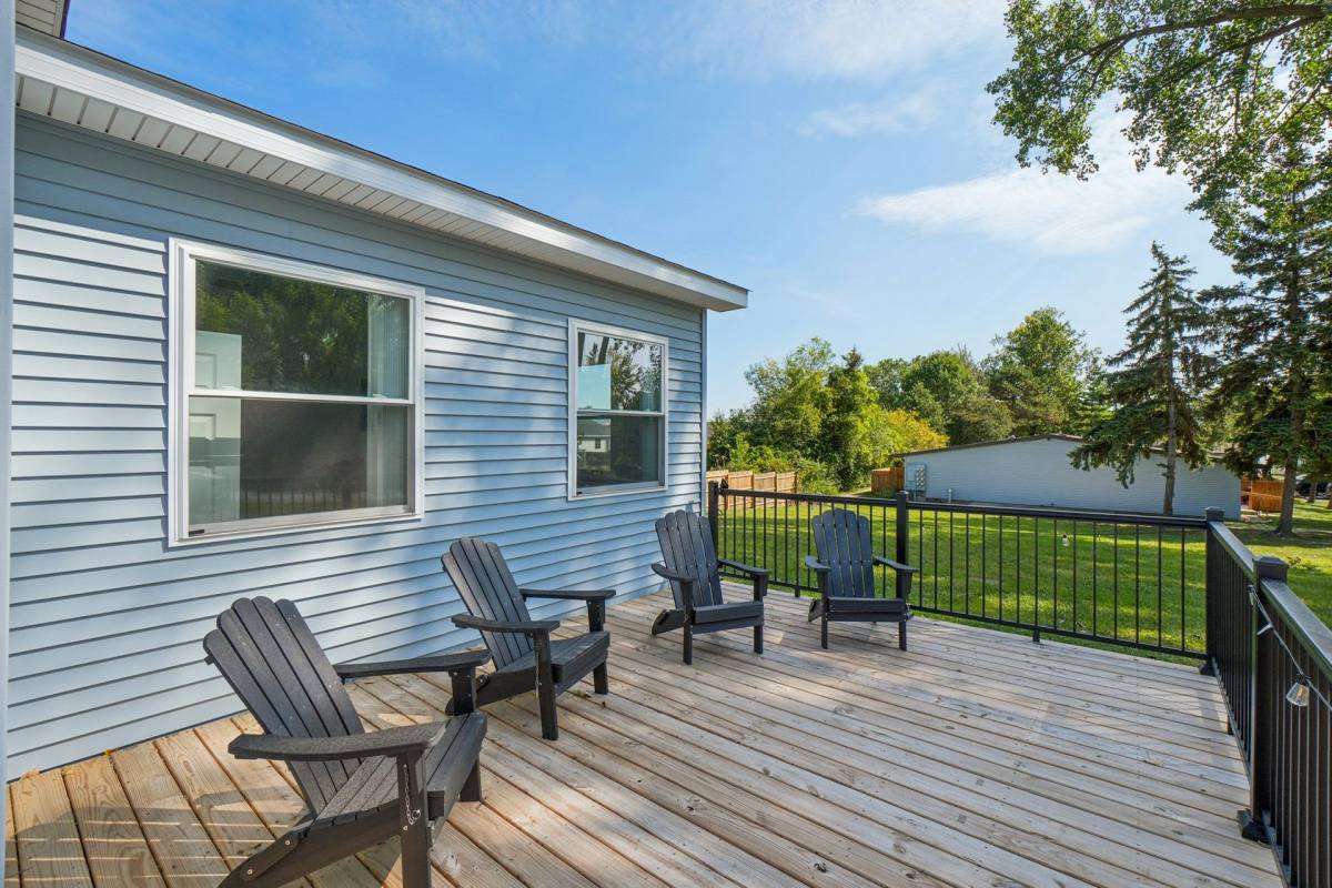 Apartment for rent at 1490 Aspen Dr, Marysville, MI 48040
