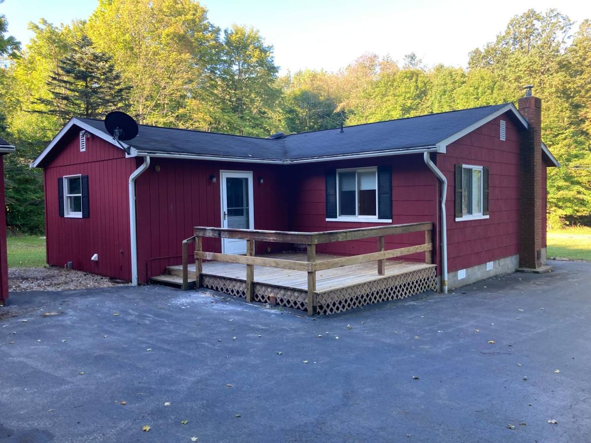 8900 S Lake Rd, Linesville, PA 16424 - Apartment for Rent - Image 9