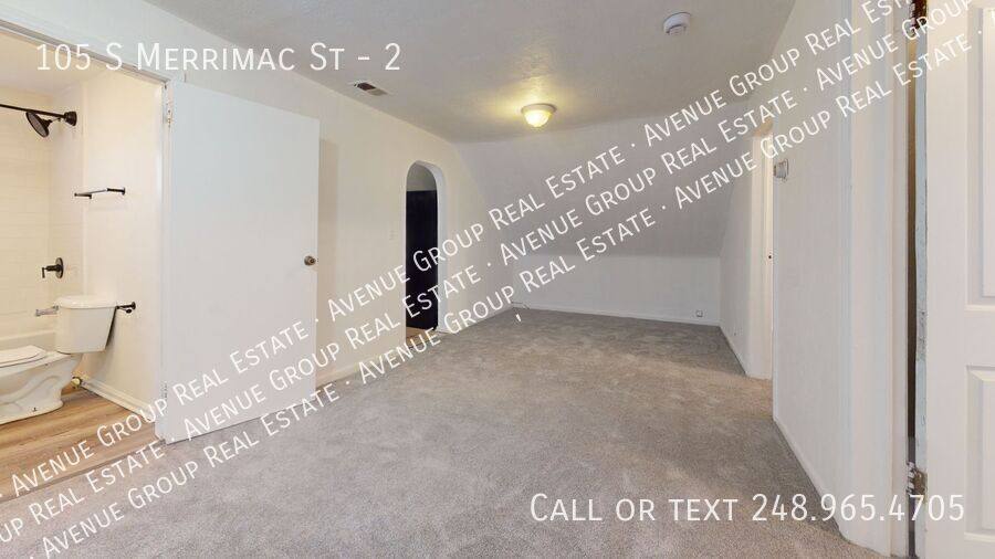 Apartment for rent at 105 S Merrimac St #2, Pontiac, MI 48340
