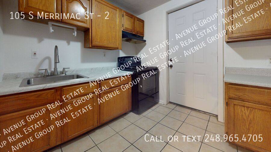 Apartment for rent at 105 S Merrimac St #2, Pontiac, MI 48340