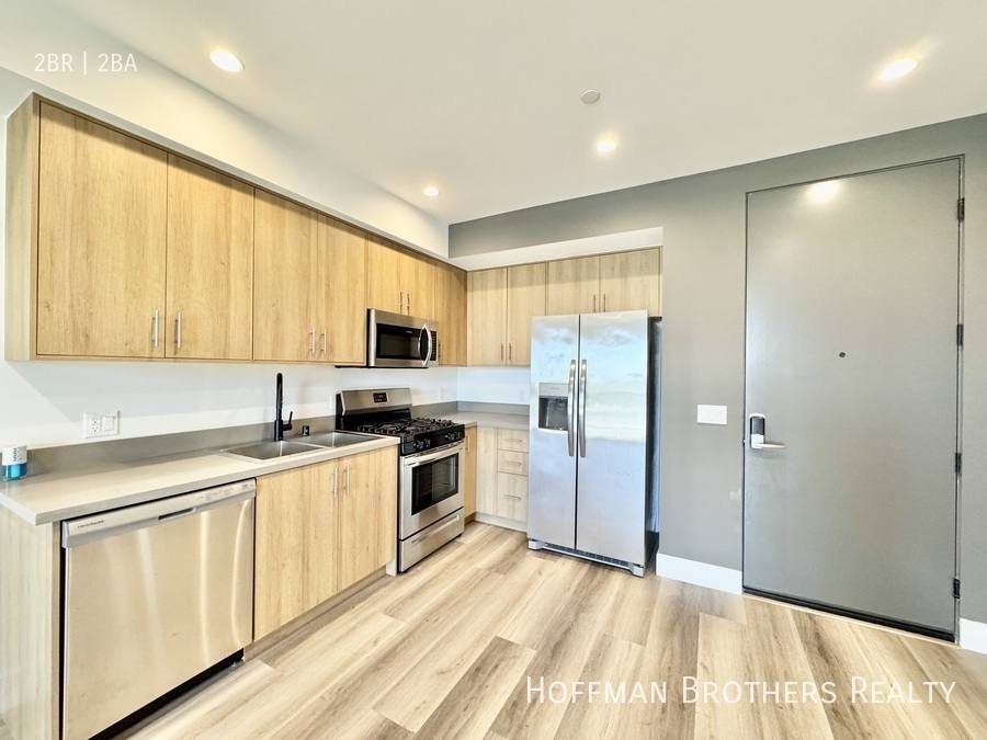Apartment for rent at 11155 Huston St #306, North Hollywood, CA 91601