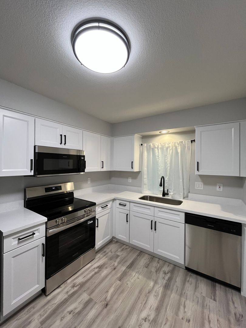 Townhouse for rent at 6840 SW Garden Home Rd, Portland, OR 97223