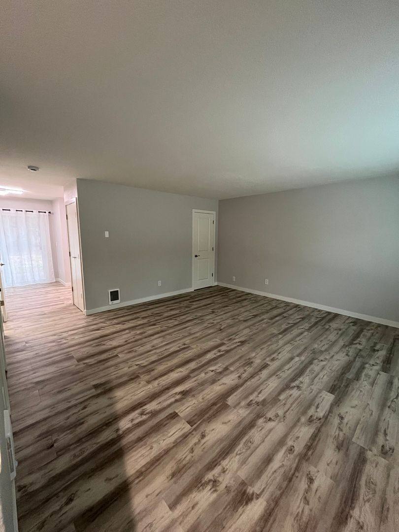 Townhouse for rent at 6840 SW Garden Home Rd, Portland, OR 97223
