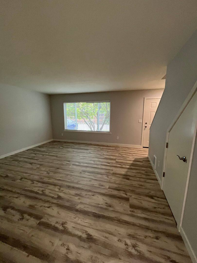 Townhouse for rent at 6840 SW Garden Home Rd, Portland, OR 97223