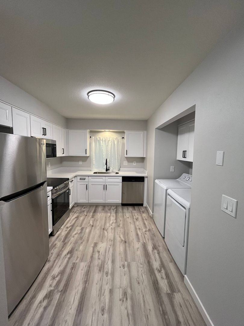 Townhouse for rent at 6840 SW Garden Home Rd, Portland, OR 97223