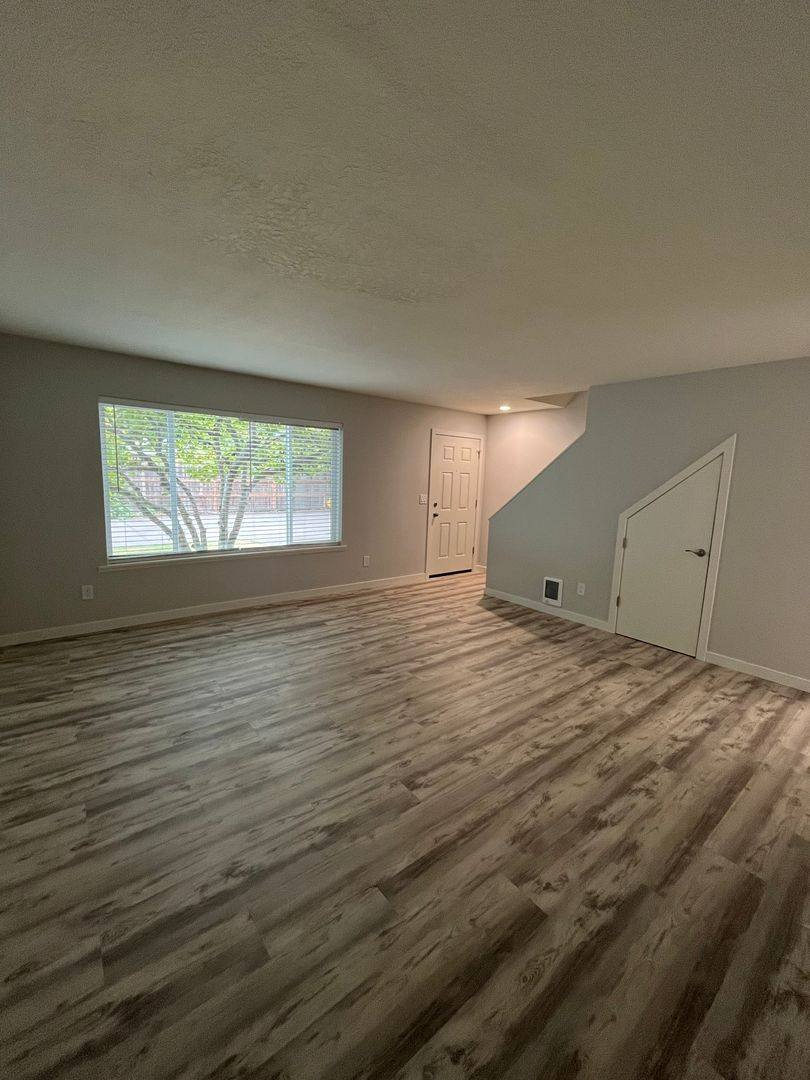 Townhouse for rent at 6840 SW Garden Home Rd, Portland, OR 97223