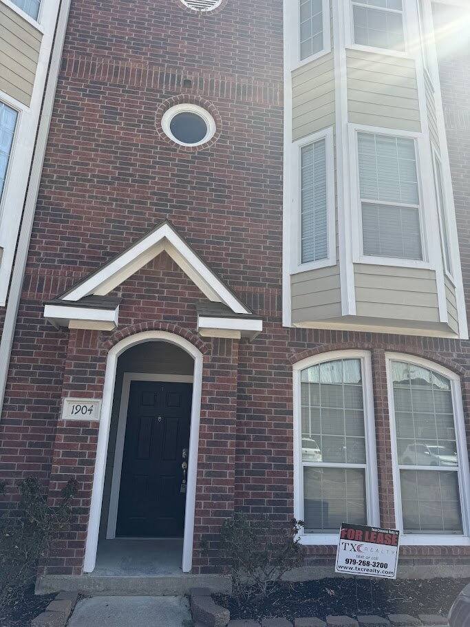 Townhouse for rent at 1198 Jones Butler #1904, College Station, TX 77845