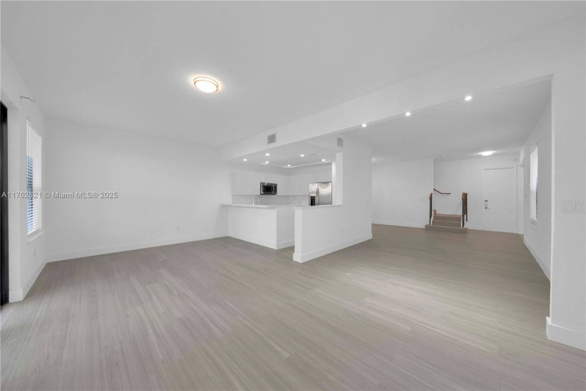 Townhouse for rent at 3041 Indiana St #10, Miami, FL 33133