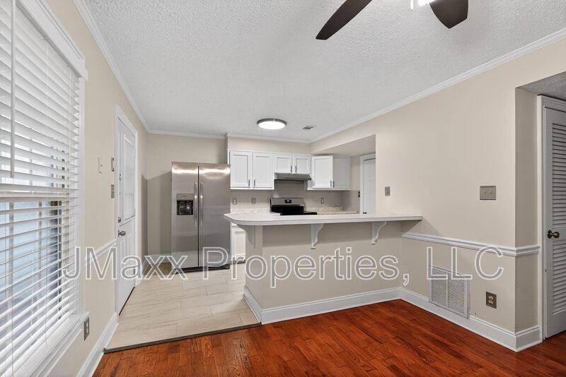 Townhouse for rent at 898 Chippendale Lane, Norcross, GA 30093