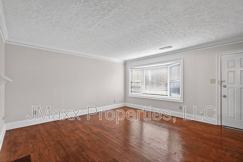 Townhouse for rent at 898 Chippendale Lane, Norcross, GA 30093