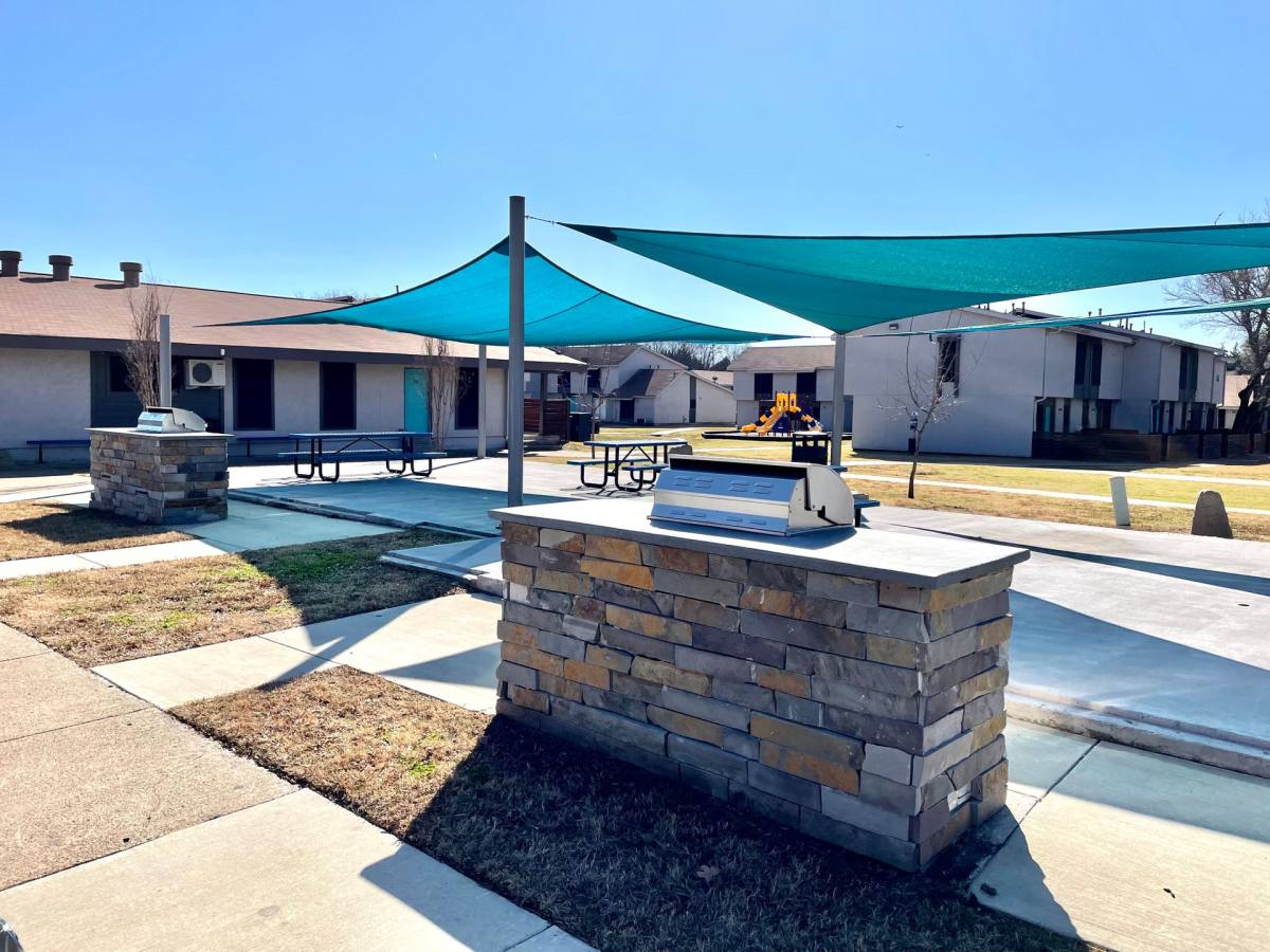 Apartment for rent at 1001 Mineral Wells St, Terrell, TX 75160