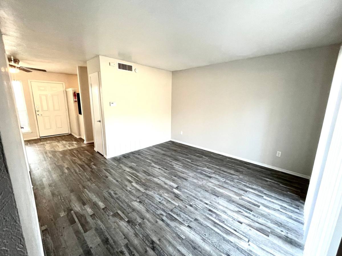 Apartment for rent at 1001 Mineral Wells St, Terrell, TX 75160