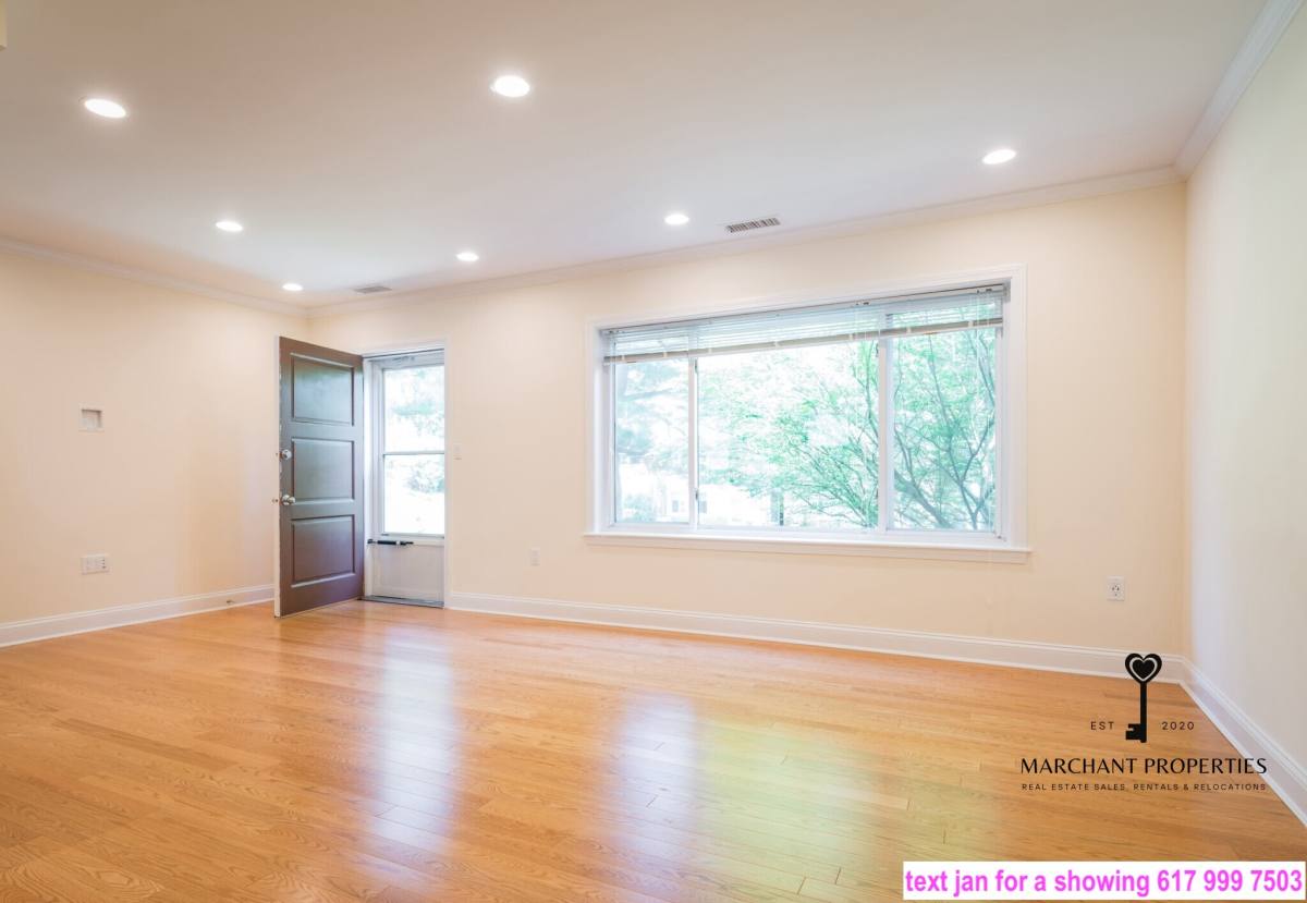 Townhouse for rent at 125 Edgemere Rd #109, West Roxbury, MA 02132
