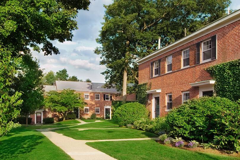 Townhouse for rent at 125 Edgemere Rd #109, West Roxbury, MA 02132