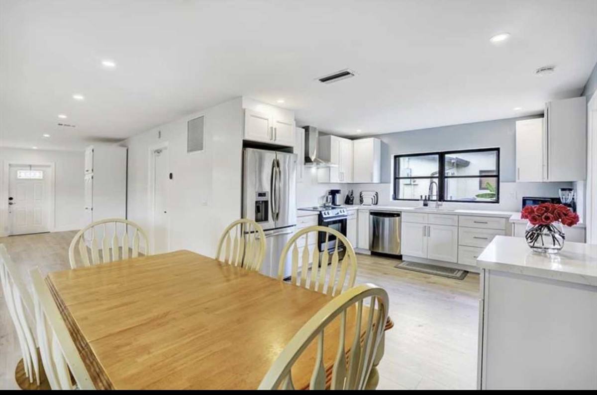 Apartment for rent at 14608 Country Side Lane, Delray Beach, FL 33484