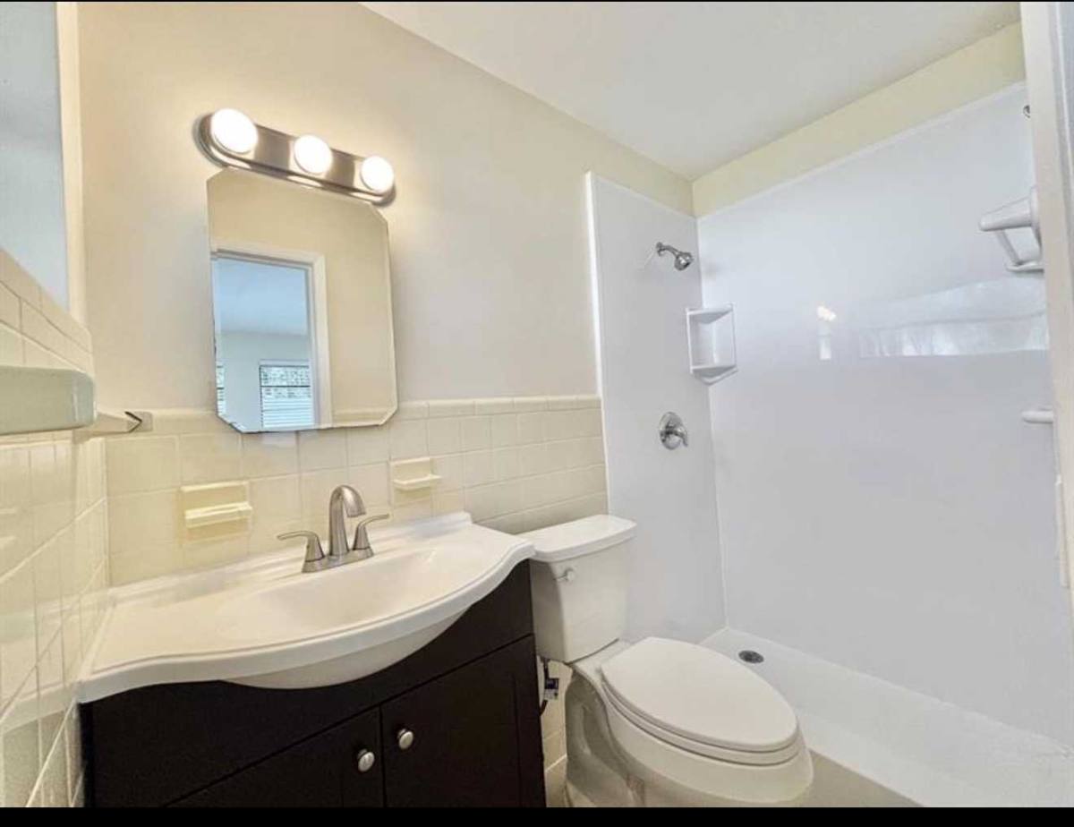 Apartment for rent at 2201 NW 8th St, Boca Raton, FL 33486