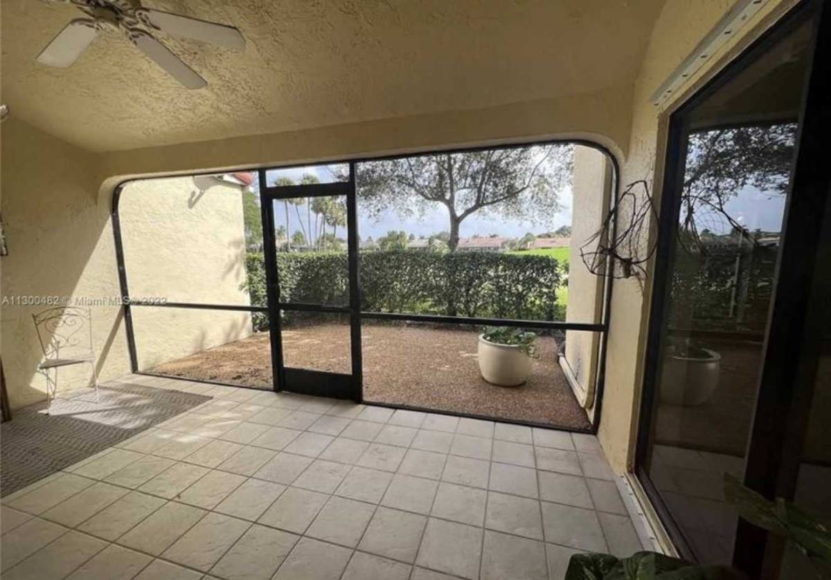 Townhouse for rent at 642 Deer Creek Blvd, Deerfield Beach, FL 33442