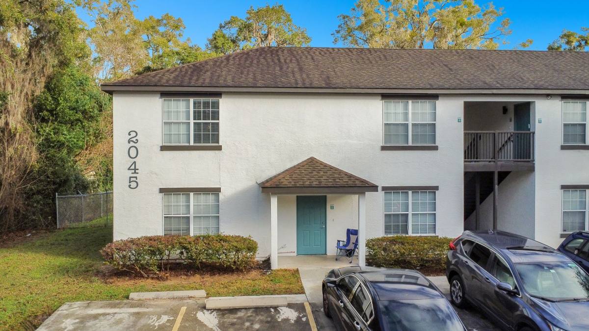 Apartment for rent at 1971 NW 43rd St, Ocala, FL 34475