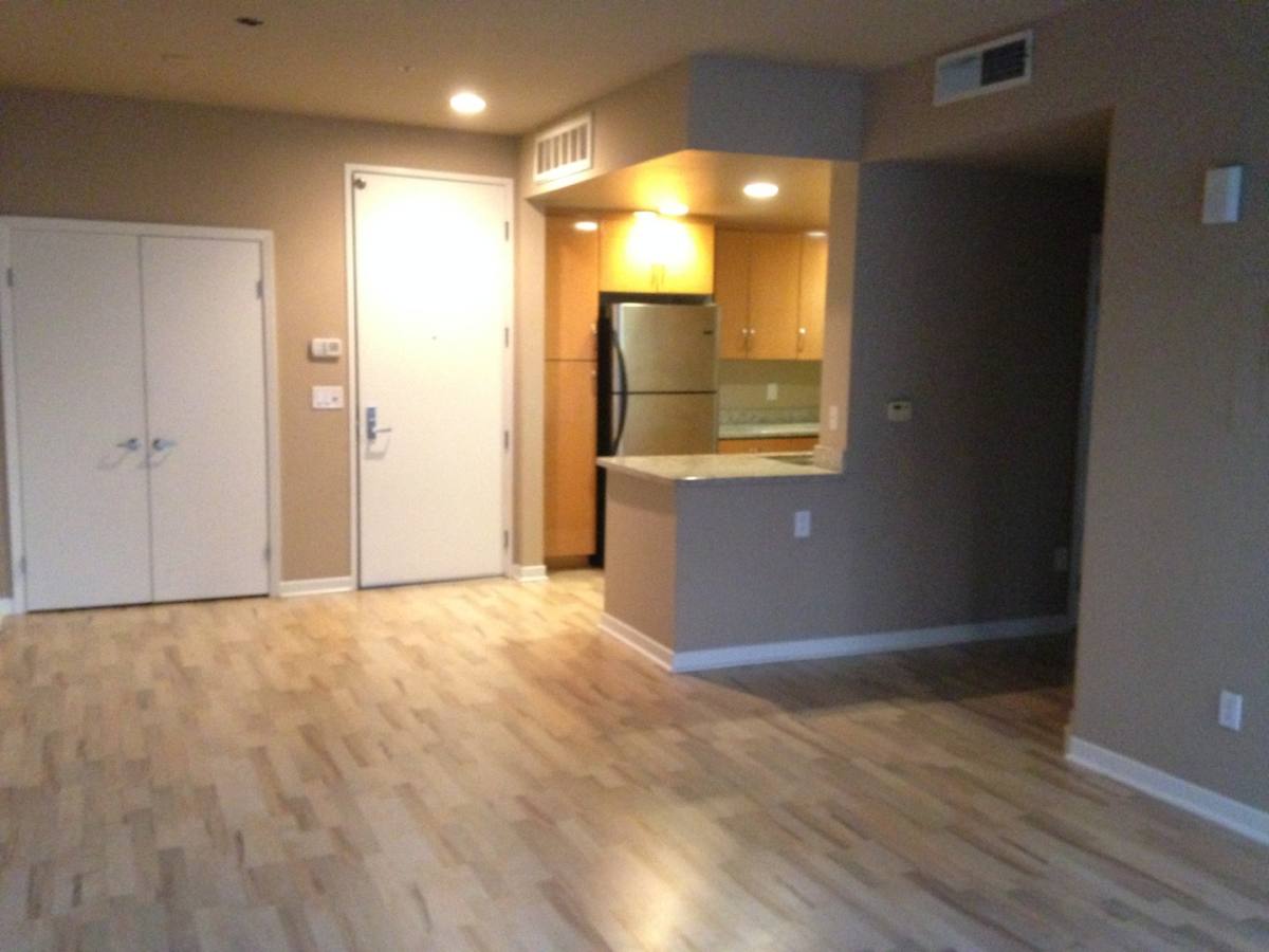 Apartment for rent at 22 W Green St, Pasadena, CA 91105