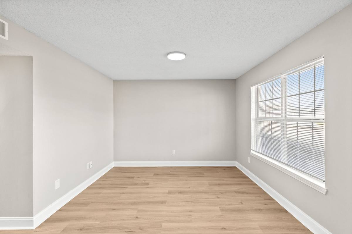 Apartment for rent at 1300 Cloverdale Rd, Selma, AL 36703