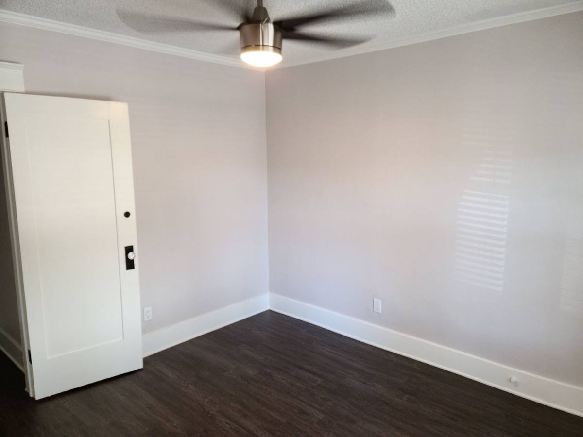 Apartment for rent at 3720 San Fernando Rd, Glendale, CA 91204