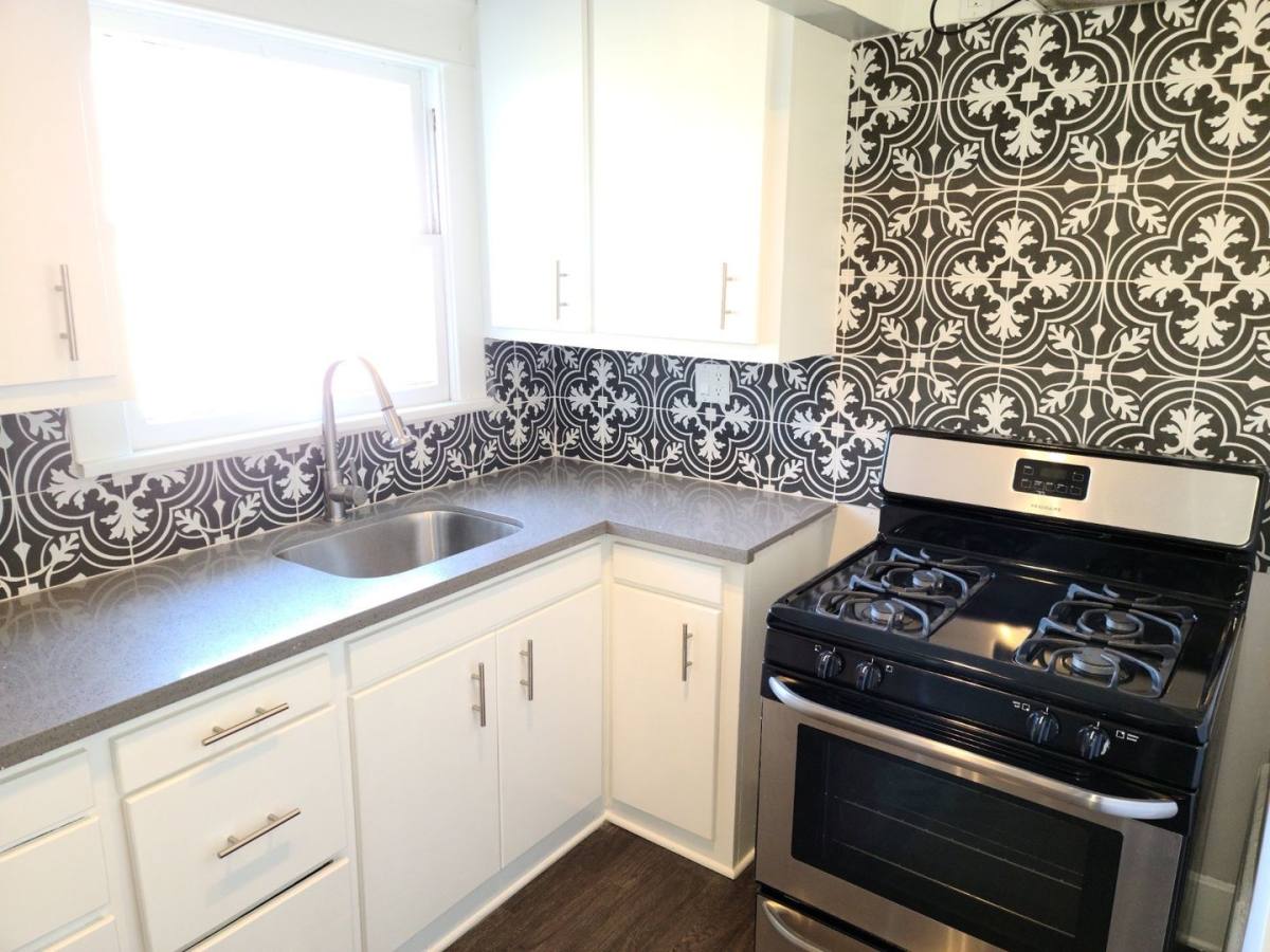 Apartment for rent at 3720 San Fernando Rd, Glendale, CA 91204