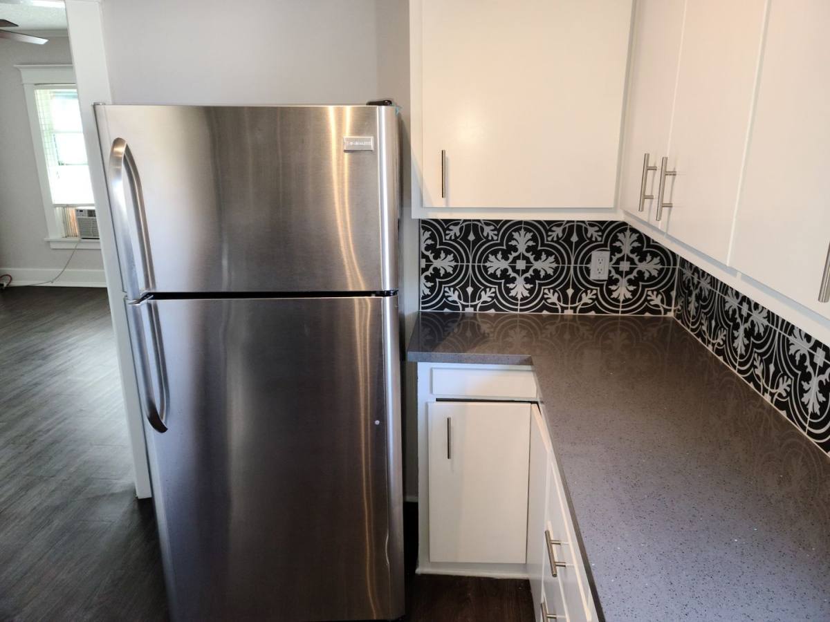 Apartment for rent at 3720 San Fernando Rd, Glendale, CA 91204