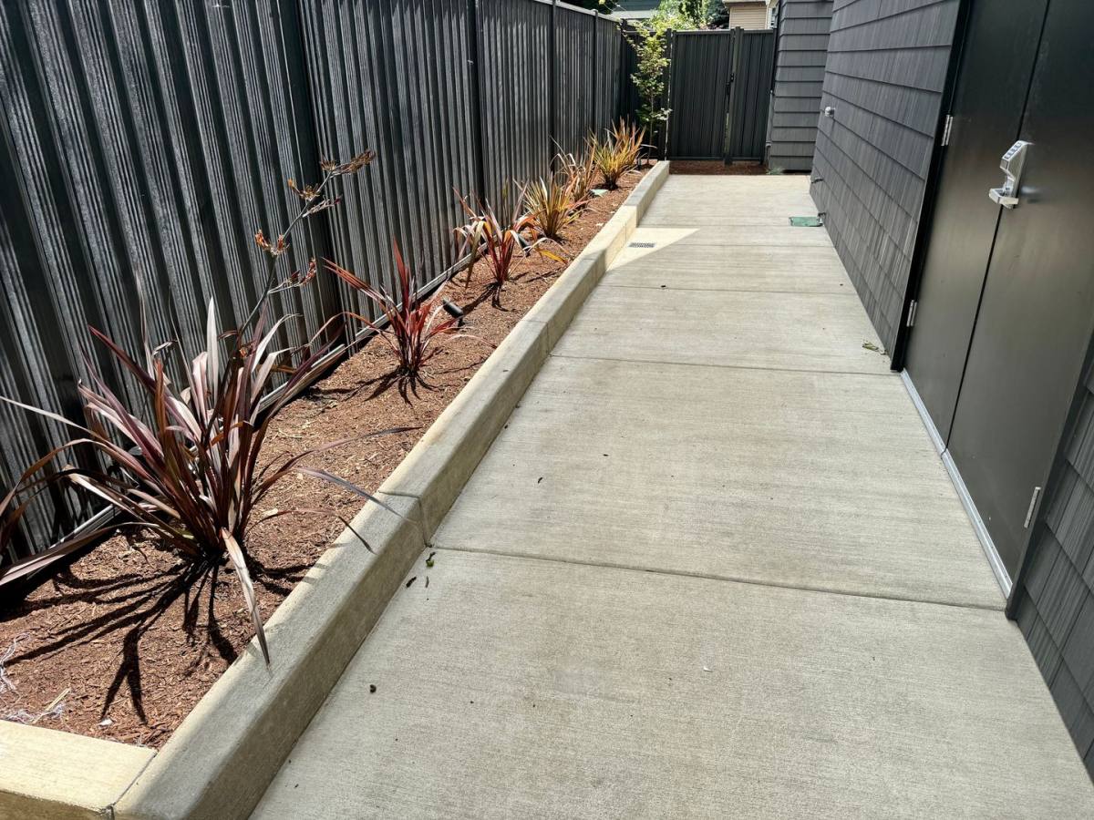 Apartment for rent at 2380 N Killingsworth St, Portland, OR 97217