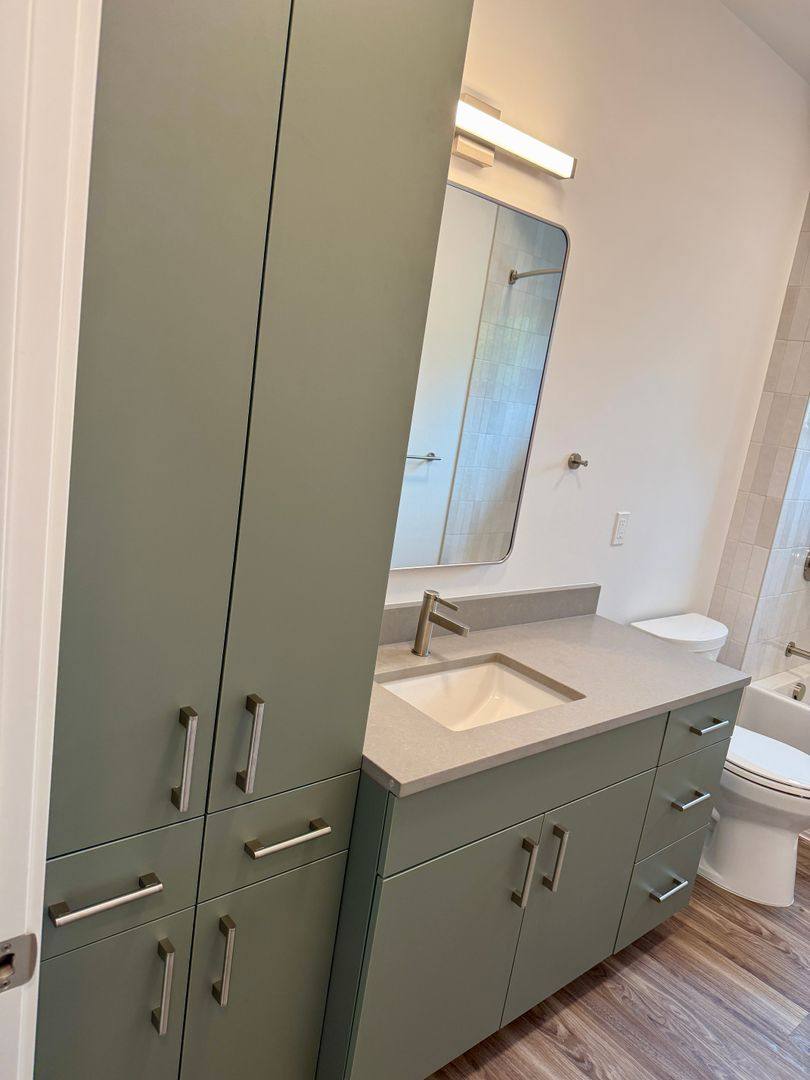 Apartment for rent at 2380 N Killingsworth St, Portland, OR 97217