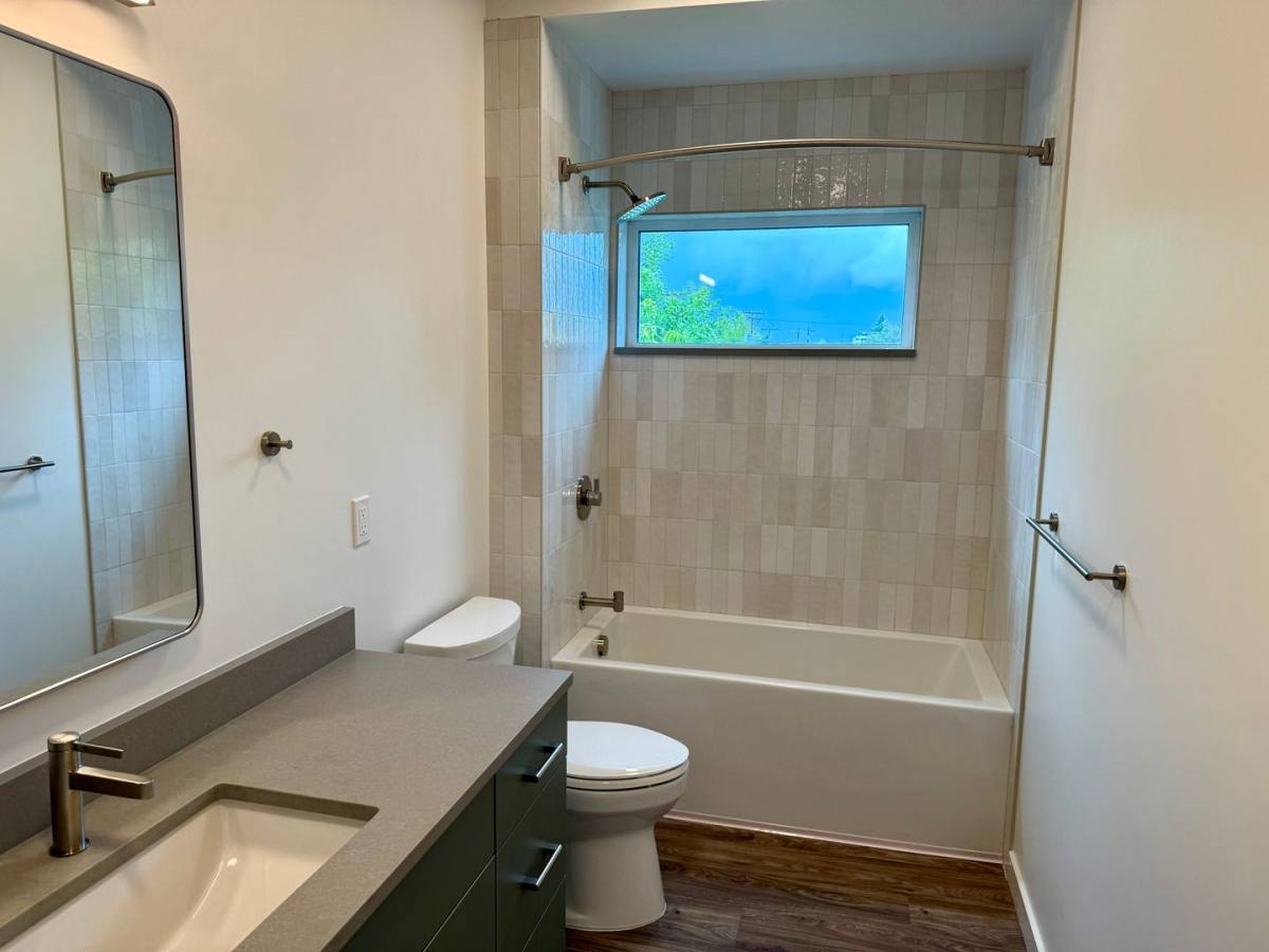Apartment for rent at 2380 N Killingsworth St, Portland, OR 97217
